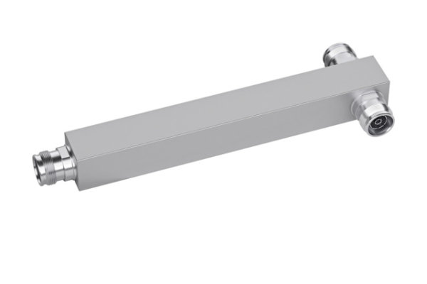 4.3-10 2-Way Power Splitter (f) 698-2700 MHz, =-161 dBc (Telegärtner J01447A0001)
