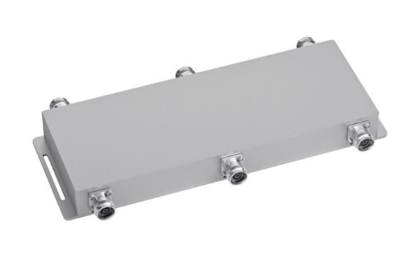4.3-10 3x3 Hybrid-Koppler (f), 5 dB 698-2700 MHz, =-155 dBc (Telegärtner J01447A0043)