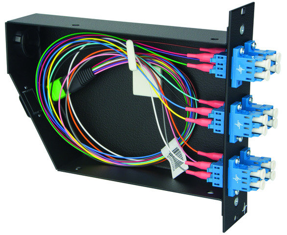 FanOut-Modul with 6xLC APC D SM green type A, 1xMPO APC male with FanOut 12x9µ OS2 (Telegärtner H02050F4141)