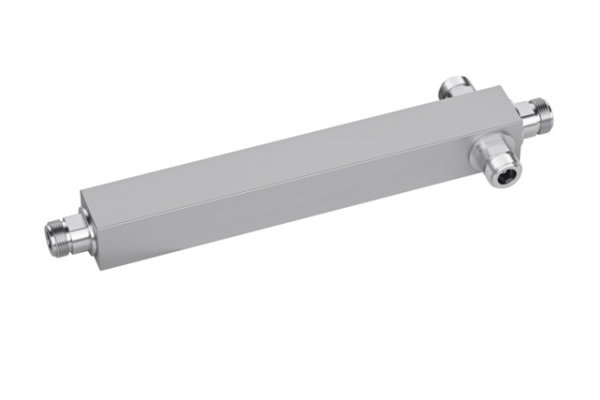 N 3-Way Power Splitter (f) 575-3800 MHz, =-161 dBc (Telegärtner J01029A0008)